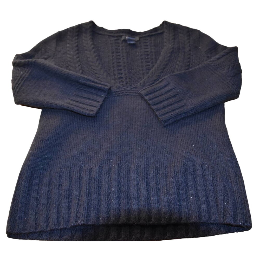 Express V-Neck Cable Knit Fitted Sweater, Merino Wool, Black, Medium, EGU